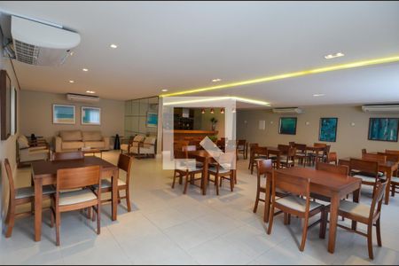 Apartamento à venda com 72m², 3 quartos e 2 vagasÁrea comum - Salão de festas