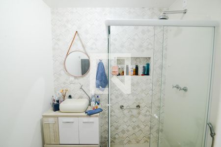 Casa à venda com 200m², 4 quartos e 2 vagas Casa à venda com 200m², 4 quartos e 2 vagasBanheiro da Suíte