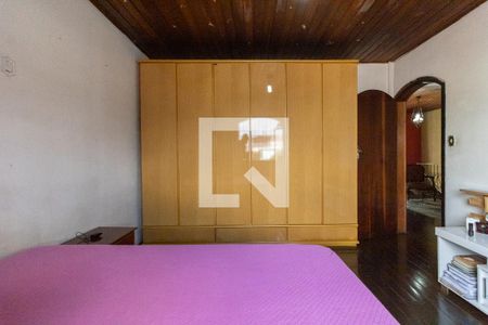 Casa à venda com 250m², 5 quartos e 2 vagasQuarto 3