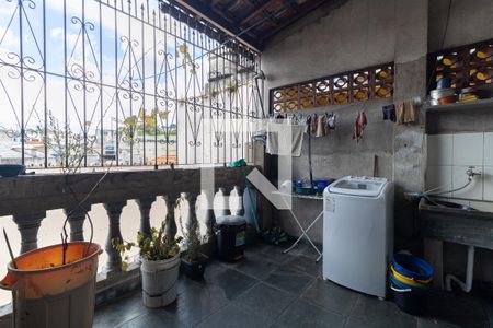 Casa à venda com 250m², 5 quartos e 2 vagasLavanderia