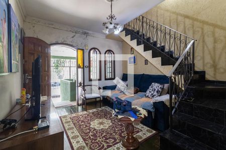 Sala de Estar de casa à venda com 5 quartos, 250m² em Vila Natália, São Paulo