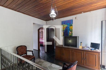 Sala de Vídeo  de casa à venda com 5 quartos, 250m² em Vila Natália, São Paulo