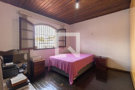 Casa à venda com 250m², 5 quartos e 2 vagasQuarto 3