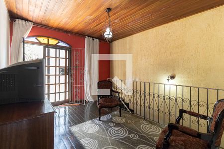 Sala de Vídeo  de casa à venda com 5 quartos, 250m² em Vila Natália, São Paulo