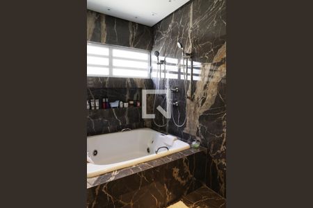 Apartamento à venda com 160m², 1 quarto e 1 vagaBanheiro 1