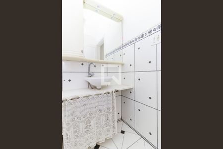 Casa à venda com 130m², 1 quarto e 2 vagasBanheiro 