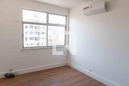 Apartamento à venda com 150m², 3 quartos e 1 vaga Apartamento à venda com 150m², 3 quartos e 1 vagaQuarto 1