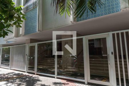 Apartamento à venda com 150m², 3 quartos e 1 vaga Apartamento à venda com 150m², 3 quartos e 1 vagaFachada