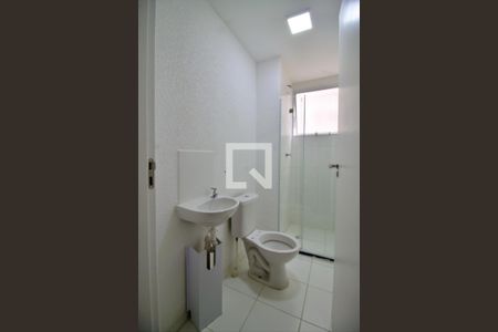 Banheiro de apartamento à venda com 2 quartos, 44m² em Jardim Maria Duarte, São Paulo