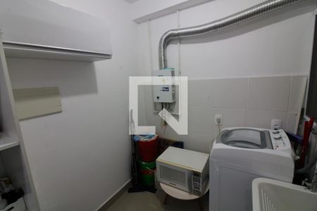 Apartamento à venda com 44m², 2 quartos e 1 vaga Apartamento à venda com 44m², 2 quartos e 1 vagaÁrea de Serviço