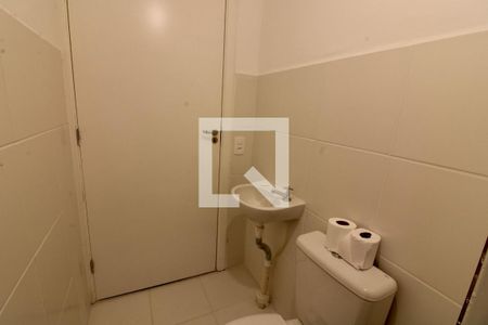 Apartamento à venda com 44m², 2 quartos e 1 vaga Apartamento à venda com 44m², 2 quartos e 1 vagaBanheiro Social