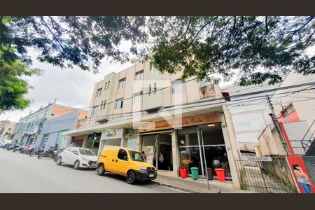 Apartamento para alugar com 70m², 2 quartos e sem vagaFachada