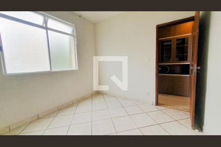 Apartamento para alugar com 70m², 2 quartos e sem vagaQuarto 02