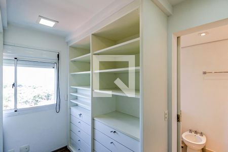 Apartamento à venda com 167m², 3 quartos e 4 vagasCloset Suíte 1