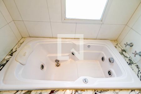 Apartamento à venda com 167m², 3 quartos e 4 vagasBanheiro Suíte 1