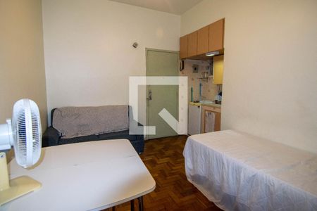 Sala de apartamento para alugar com 1 quarto, 20m² em Copacabana, Rio de Janeiro