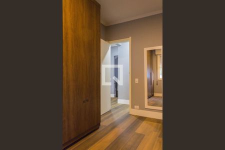 Apartamento à venda com 118m², 4 quartos e 3 vagasQuarto 1