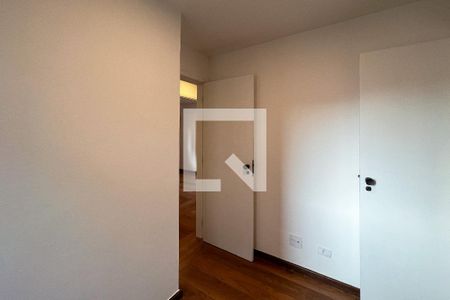 Apartamento à venda com 75m², 3 quartos e 1 vagaQuarto 2