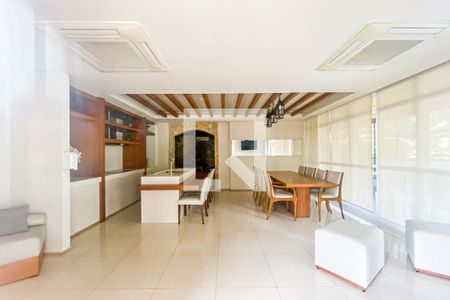 Apartamento para alugar com 105m², 3 quartos e 2 vagas Apartamento para alugar com 105m², 3 quartos e 2 vagasSalão de Festas