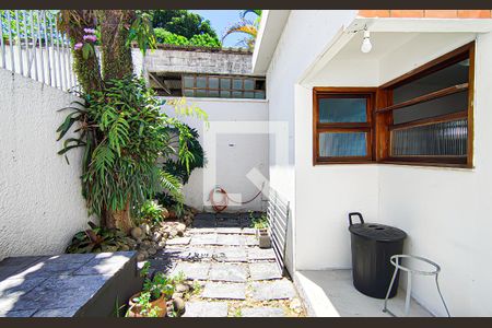 Casa à venda com 563m², 4 quartos e 5 vagasÁrea externa 