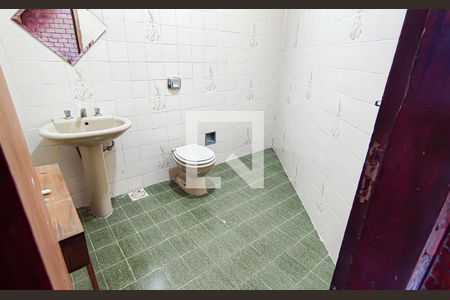 Casa à venda com 563m², 4 quartos e 5 vagasárea de lazer - banheiro