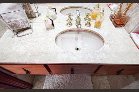 Casa à venda com 563m², 4 quartos e 5 vagaslavabo