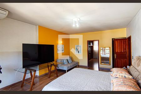 Casa à venda com 563m², 4 quartos e 5 vagasSuíte 3