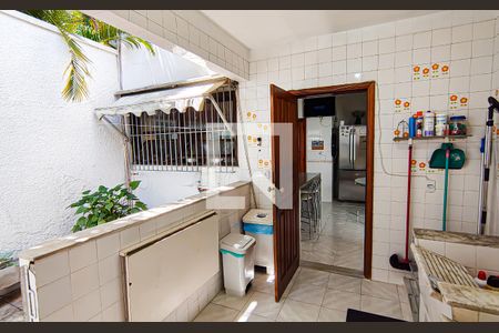 Casa à venda com 563m², 4 quartos e 5 vagasárea de serviço