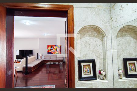 Casa à venda com 563m², 4 quartos e 5 vagaslavabo