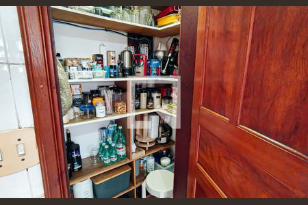 Casa à venda com 563m², 4 quartos e 5 vagascozinha