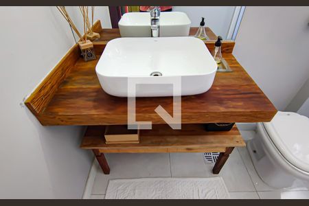 Casa à venda com 563m², 4 quartos e 5 vagasBanheiro Suíte 1