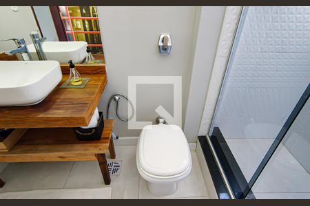 Casa à venda com 563m², 4 quartos e 5 vagasBanheiro Suíte 1