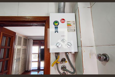 Casa à venda com 563m², 4 quartos e 5 vagasBanheiro suíte 2