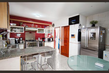 Casa à venda com 563m², 4 quartos e 5 vagascozinha