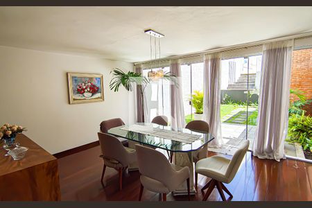 Casa à venda com 563m², 4 quartos e 5 vagascopa