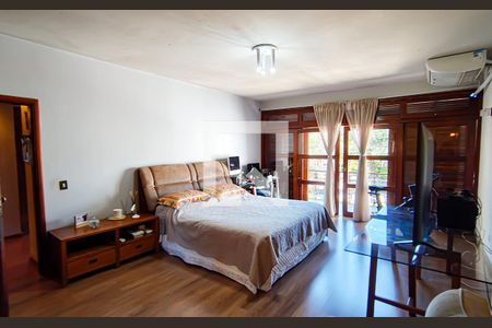 Casa à venda com 563m², 4 quartos e 5 vagasSuíte 3