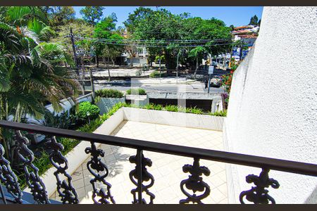 Casa à venda com 563m², 4 quartos e 5 vagasVaranda da Suíte 3