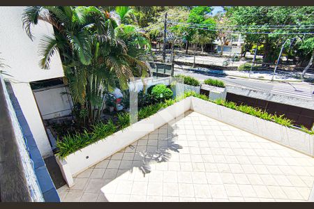 Casa à venda com 563m², 4 quartos e 5 vagasVaranda da Suíte 3