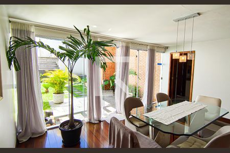 Casa à venda com 563m², 4 quartos e 5 vagascopa