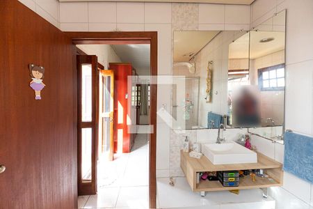 Casa à venda com 260m², 3 quartos e 3 vagasBanheiro da Suíte