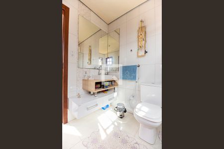 Casa à venda com 260m², 3 quartos e 3 vagasBanheiro da Suíte