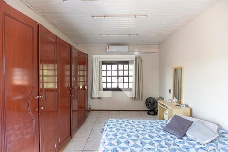 Casa à venda com 260m², 3 quartos e 3 vagasQuarto Suíte