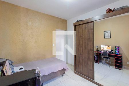 Casa à venda com 280m², 5 quartos e 2 vagasQuarto 2