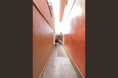 Casa à venda com 280m², 5 quartos e 2 vagasCorredor