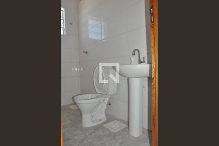 Casa para alugar com 74m², 2 quartos e sem vagaBanheiro