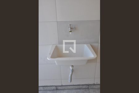 Casa para alugar com 74m², 2 quartos e sem vagaÁrea de Serviço