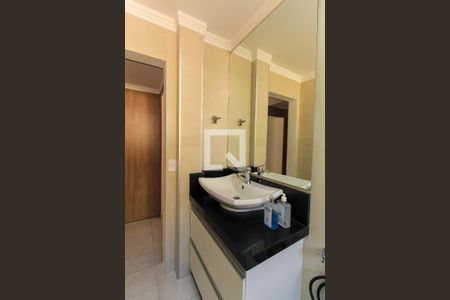 Apartamento à venda com 175m², 3 quartos e 1 vaga Apartamento à venda com 175m², 3 quartos e 1 vagaBanheiro