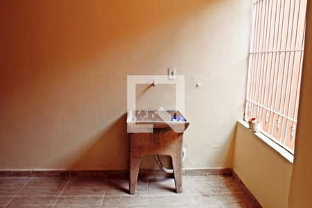 Casa à venda com 350m², 3 quartos e 2 vagasÁrea de Serviço