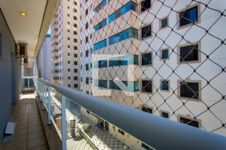 Casa à venda com 470m², 3 quartos e 3 vagasVaranda do quarto 2 e 3