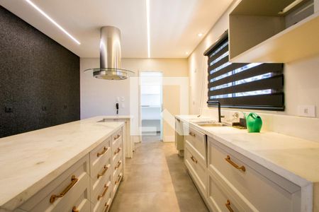 Casa à venda com 470m², 3 quartos e 3 vagasCozinha